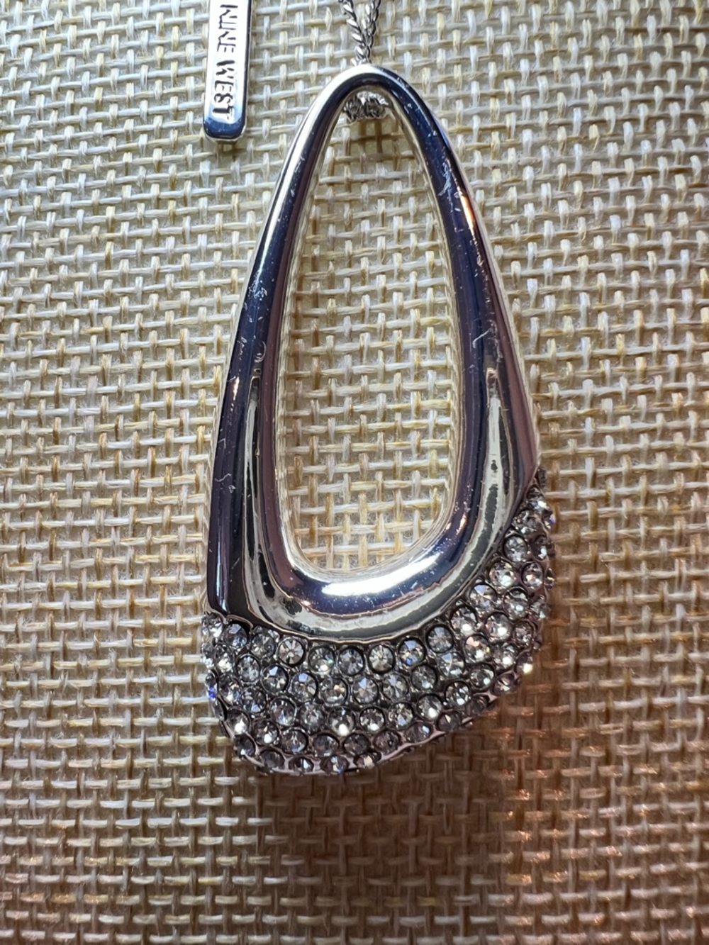 Nine West NWOT Polished Silver-Toned Metal Teardrop Crystals Sweater Necklace - Picture 6 of 14